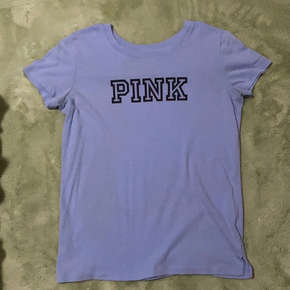 Pink vs shirt. size: s